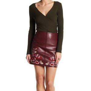 NWT Romeo + Juliet Maroon Embroidery Skirt